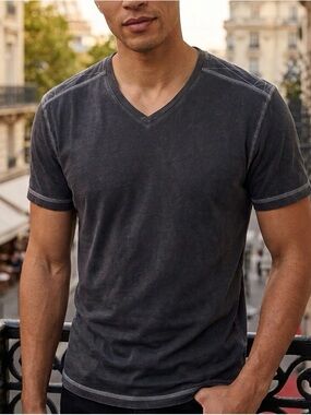 Vintage Rock & Republic Men's Large Distressed Gray V-Neck - Rocker Tee